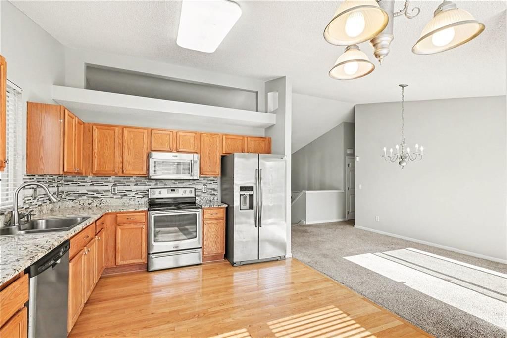 1810 W Fredrickson Circle — photo 5