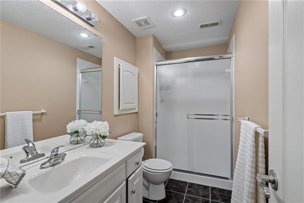 13716 Parkhill Street — photo 25