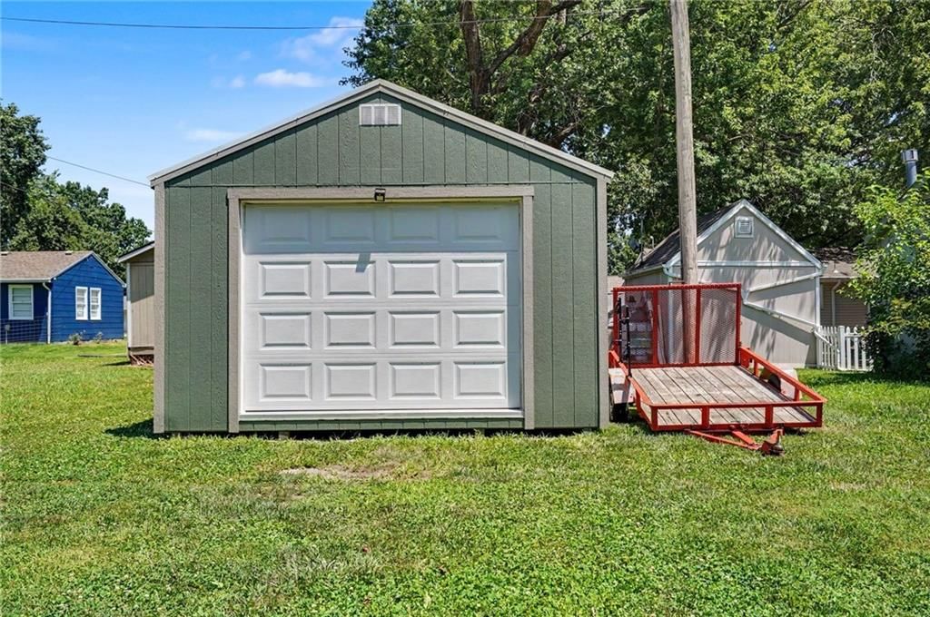 633 Oak Street — photo 17