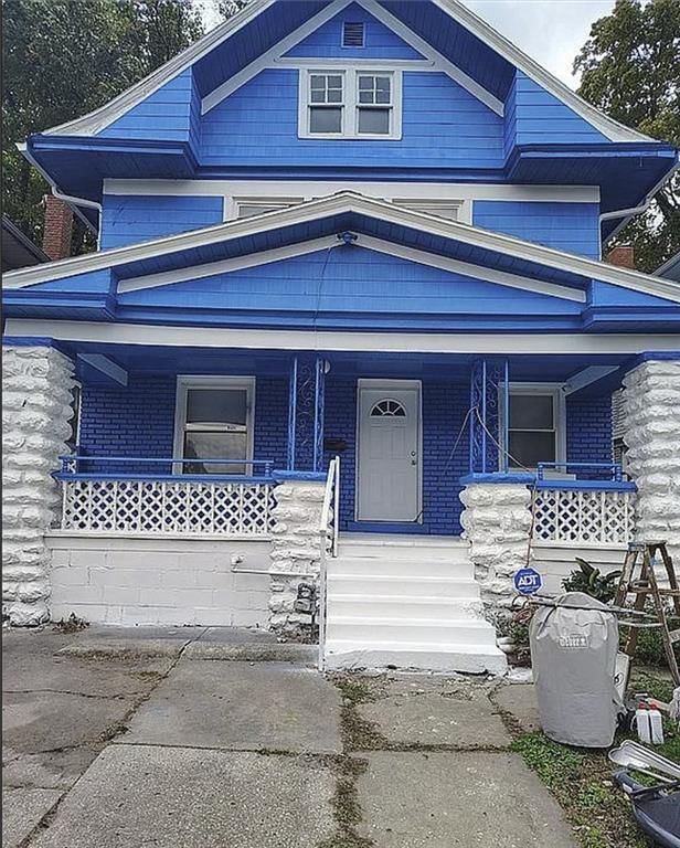 3249 Victor Street — photo 1