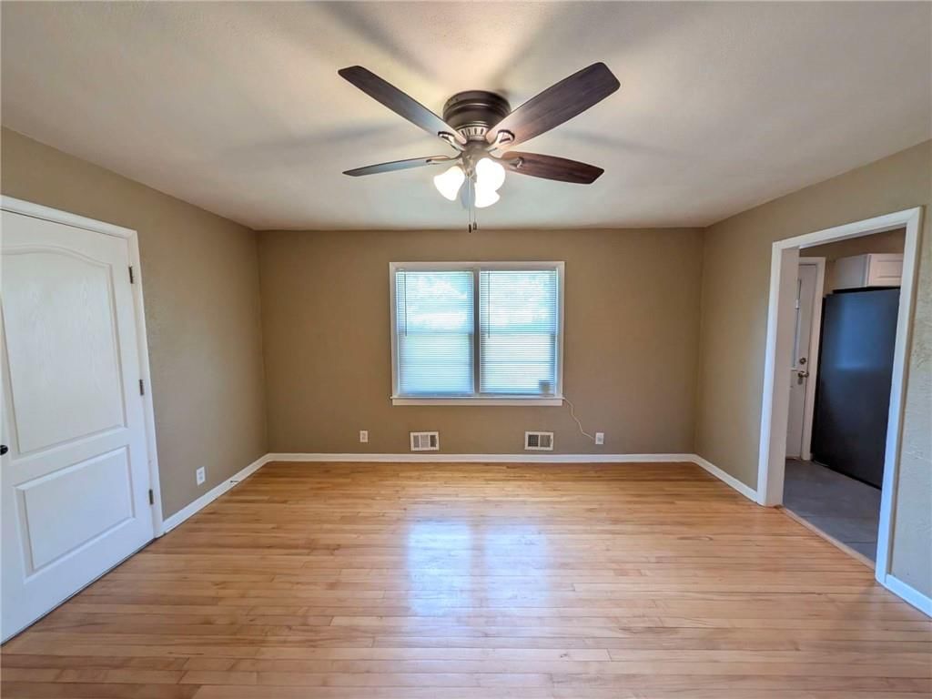8905 E 29TH Street — photo 5