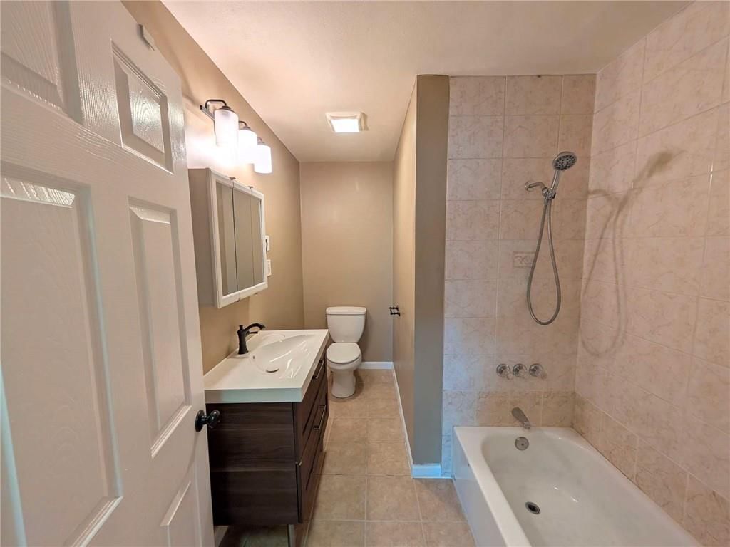8905 E 29TH Street — photo 13