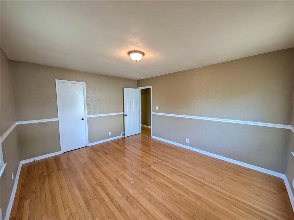 8905 E 29TH Street — photo 15