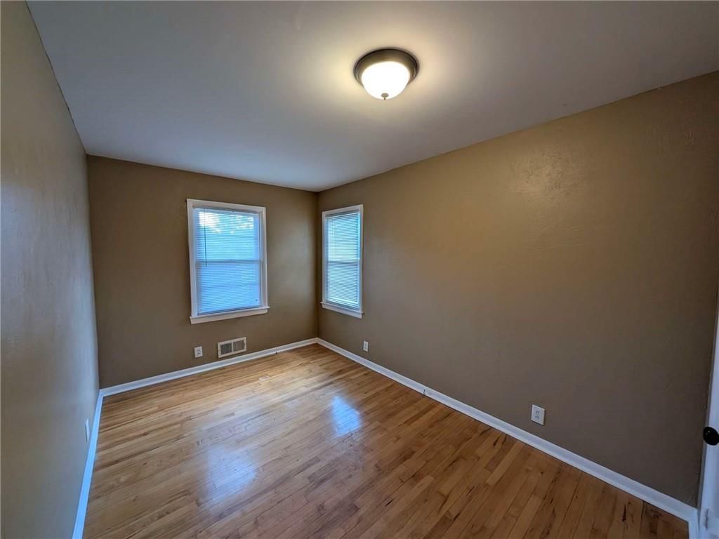 8905 E 29TH Street — photo 19