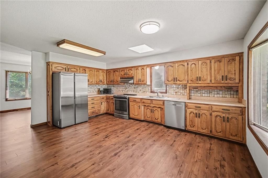1410 Grandview Drive — photo 13
