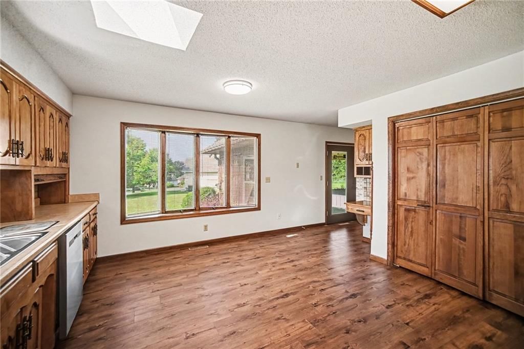 1410 Grandview Drive — photo 14