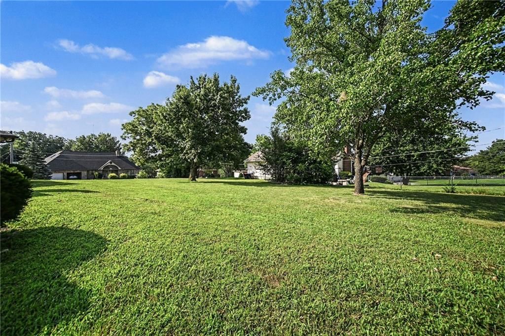 1410 Grandview Drive — photo 33