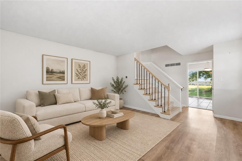 8709 N Hull Avenue, Kansas City, MO: listing photo 2