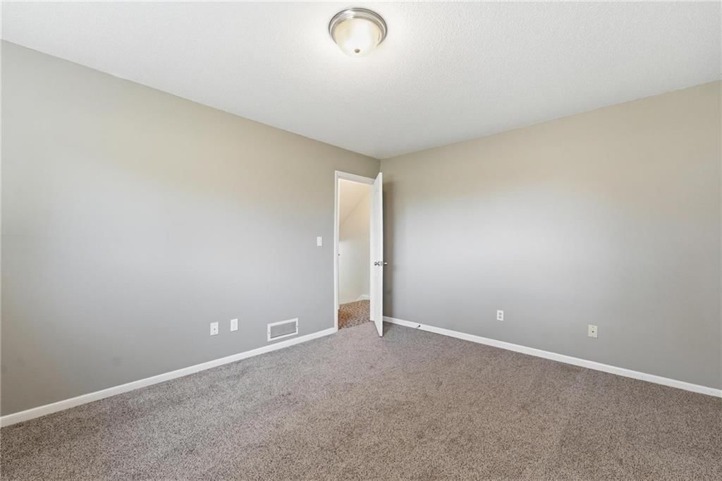 Photo 16 of 21 - 8709 N Hull Avenue, Kansas City, MO 64154