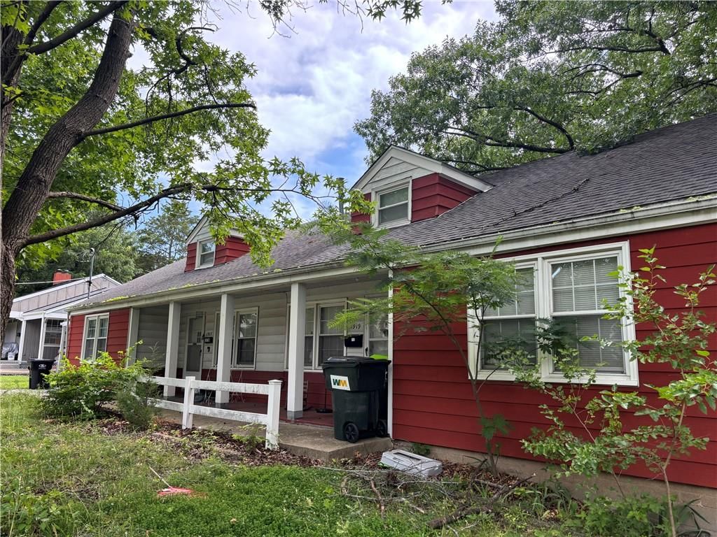 1917 S Scott Avenue — photo 1