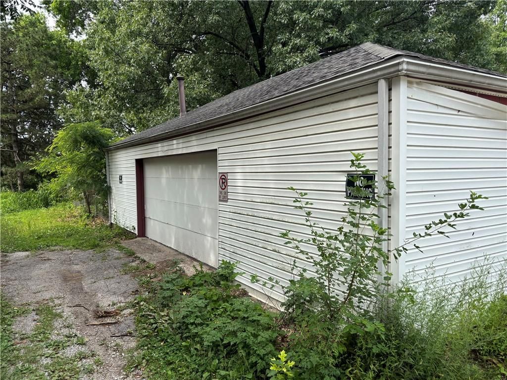 1917 S Scott Avenue — photo 6