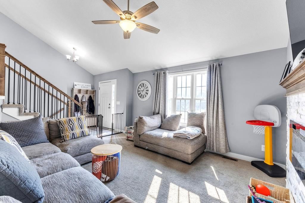 2202 Bateley Street — photo 6