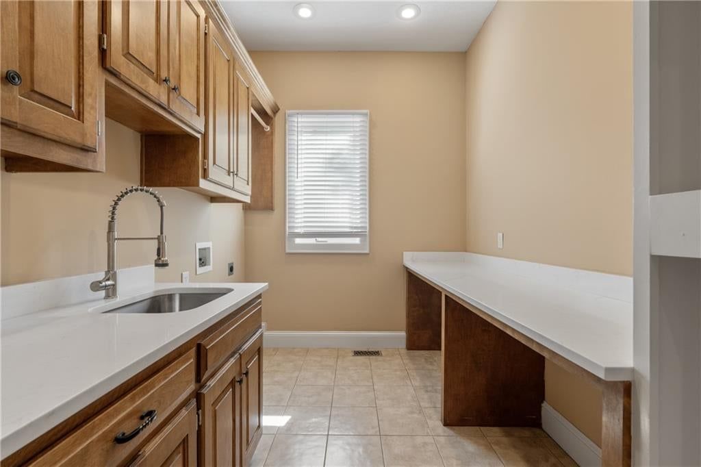 2796 W 162nd Street — photo 32