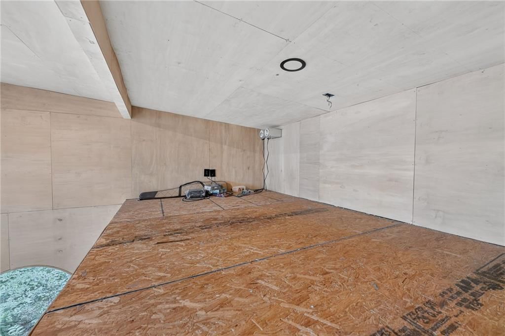 15086 Hartman Road — photo 13