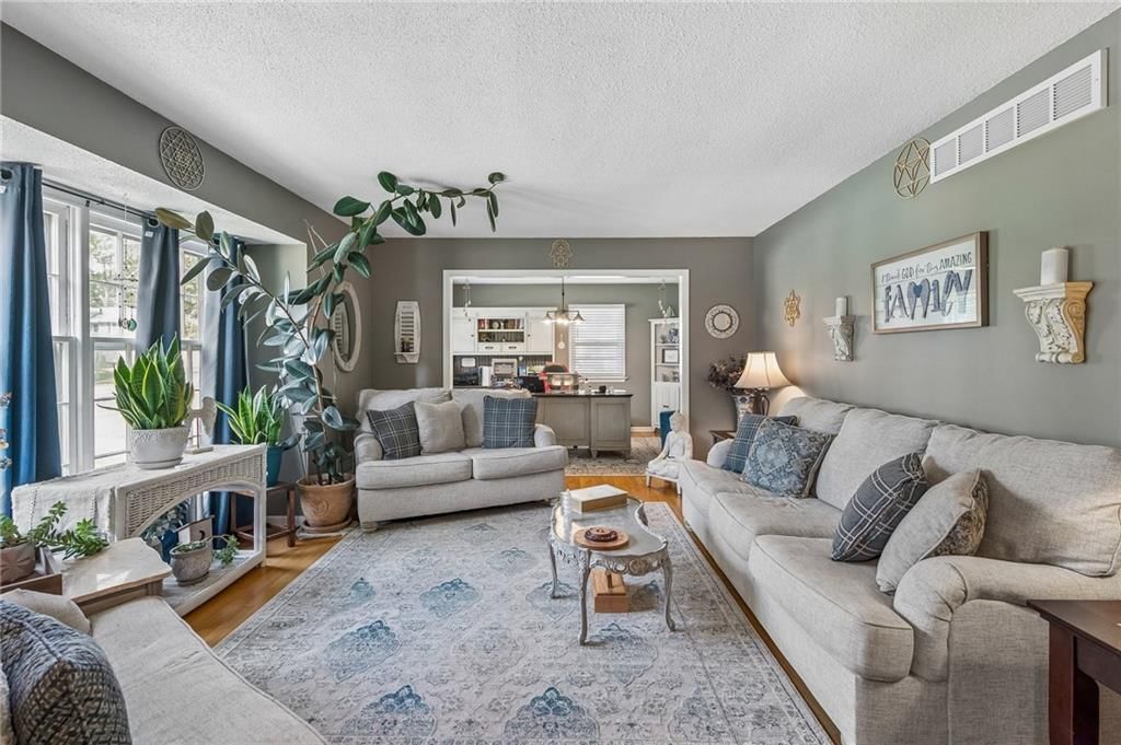 1504 NE 76 Street — photo 4