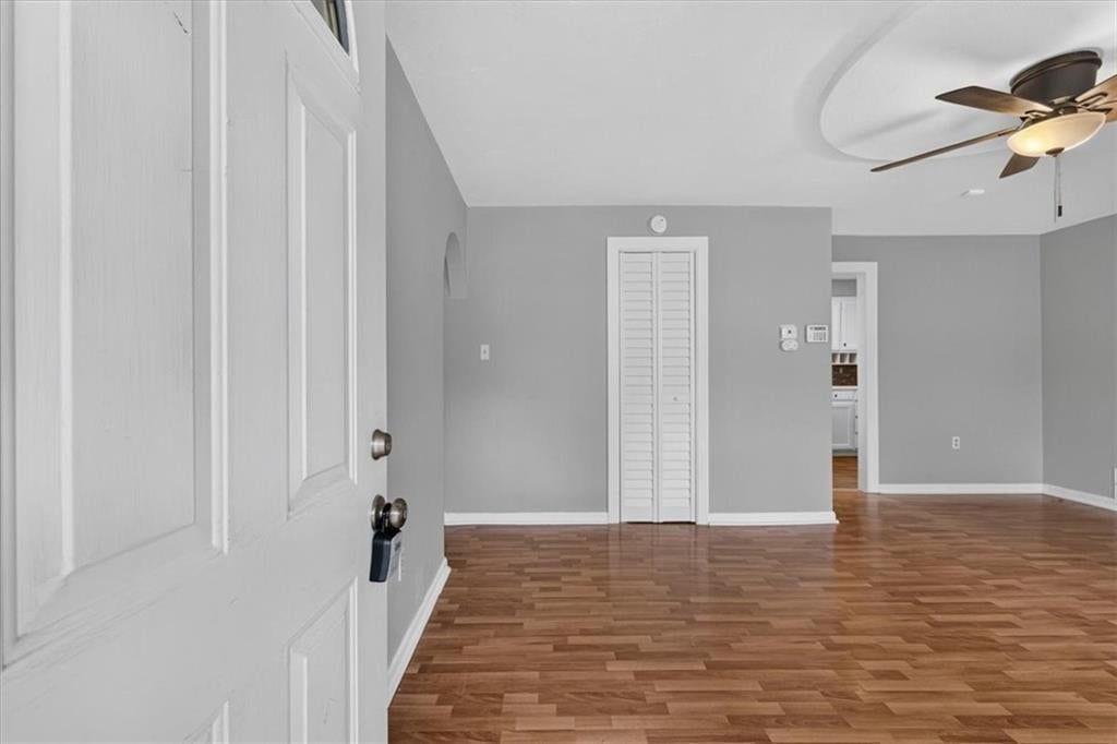 207 W North Avenue — photo 4