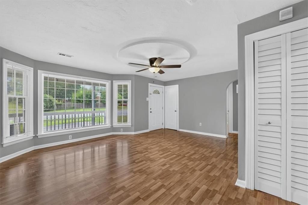 207 W North Avenue — photo 7