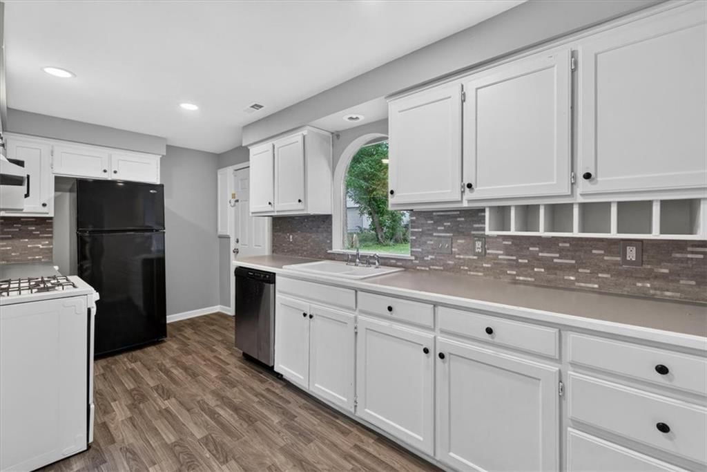 207 W North Avenue — photo 10