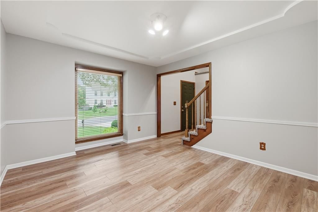 15235 Dearborn Street — photo 15