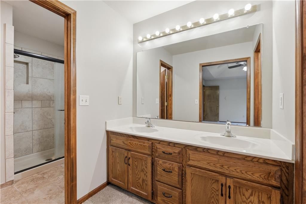 15235 Dearborn Street — photo 18