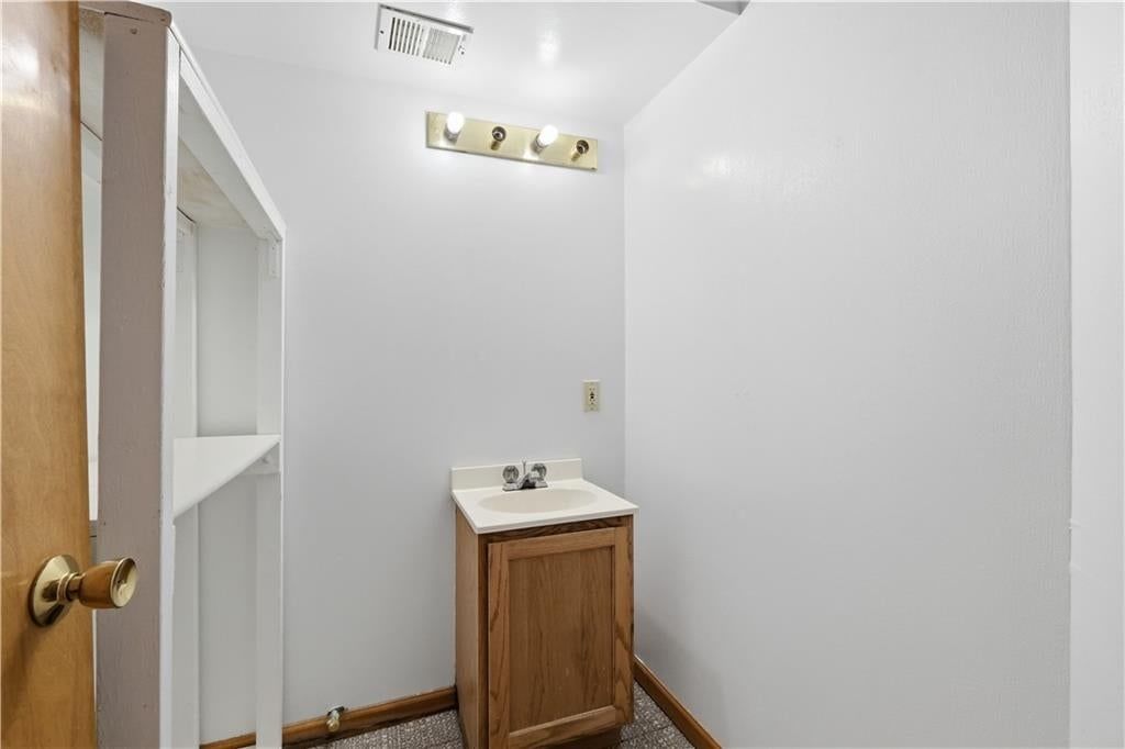 15235 Dearborn Street — photo 33