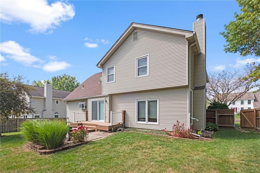15235 Dearborn Street — photo 39