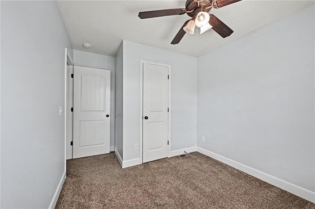 138-140 Roller Court — photo 16