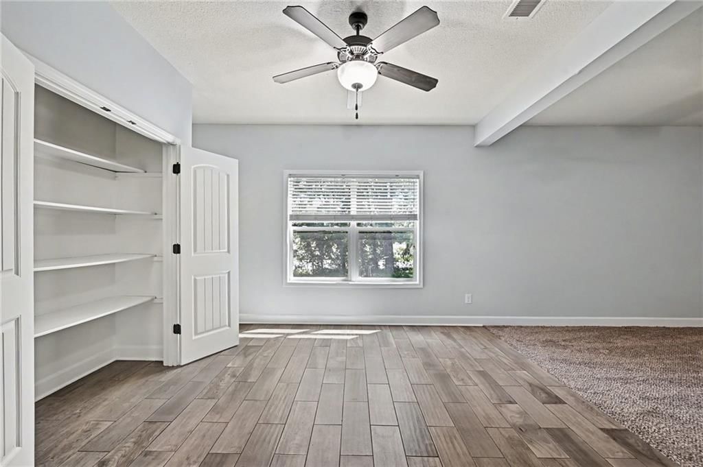 138-140 Roller Court — photo 19
