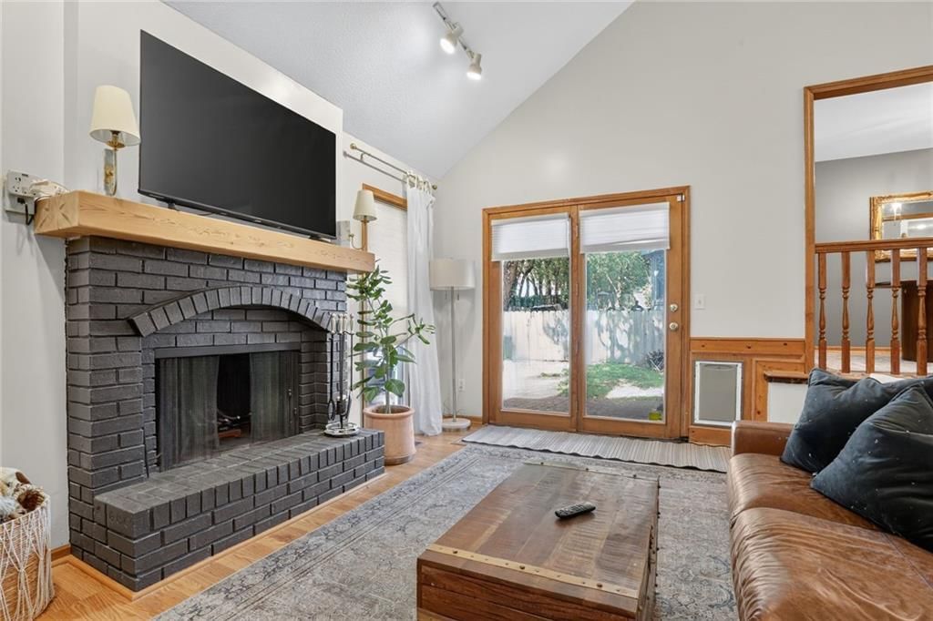 15713 W 81st Street — photo 12