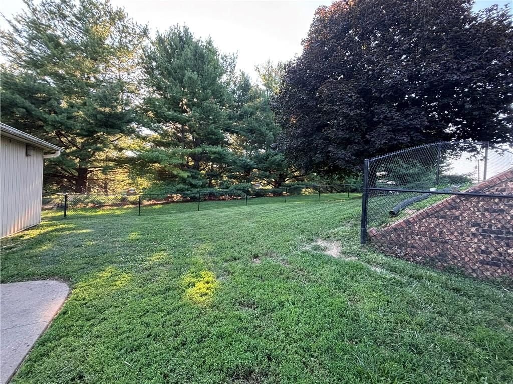 11945 County Road 438 — photo 37