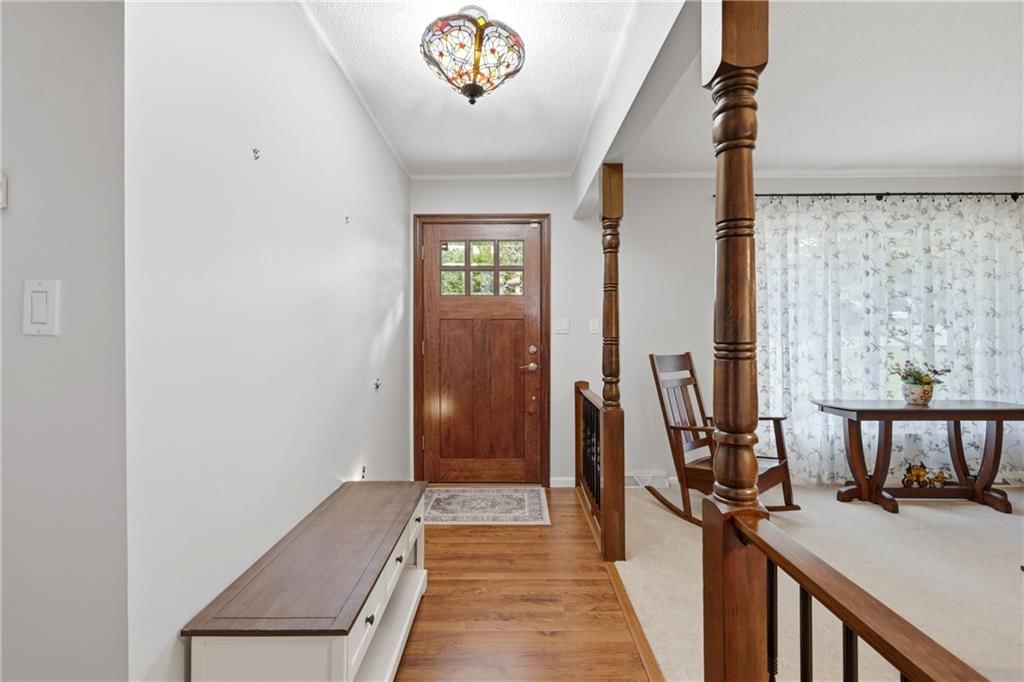 2412 SW Paris Drive — photo 2