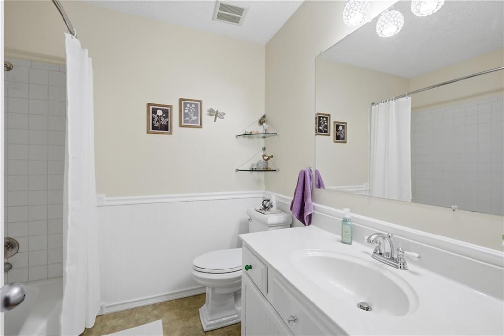 2412 SW Paris Drive — photo 13
