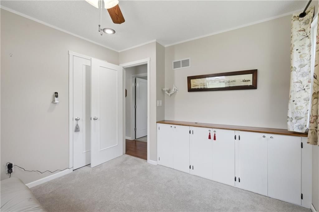2412 SW Paris Drive — photo 15