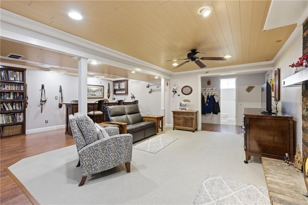 2412 SW Paris Drive — photo 21