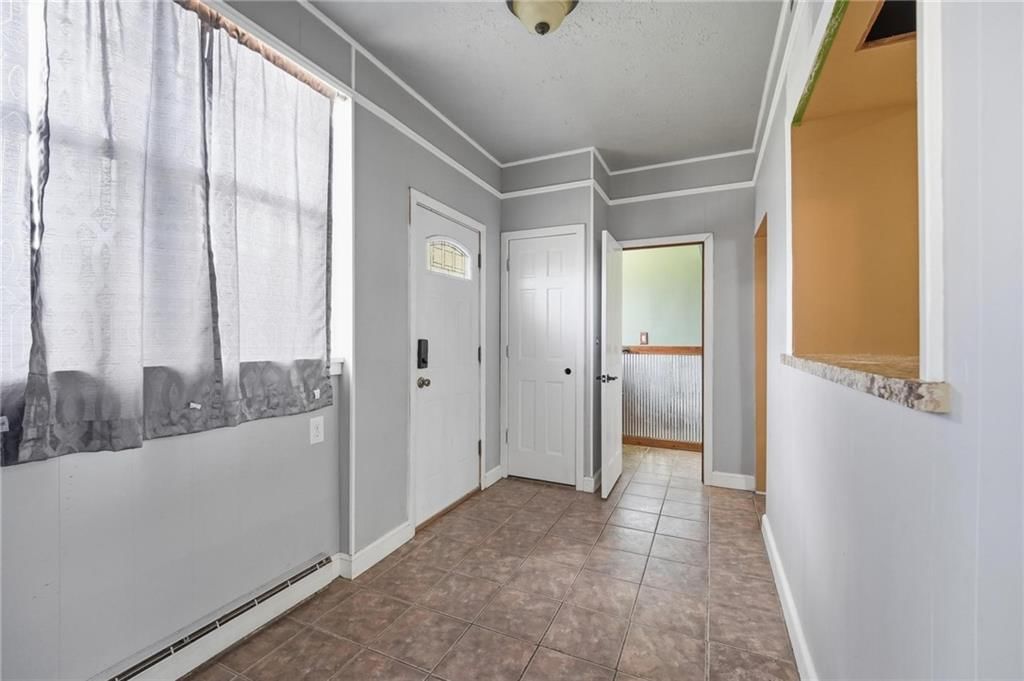 221 W 2nd Street — photo 26