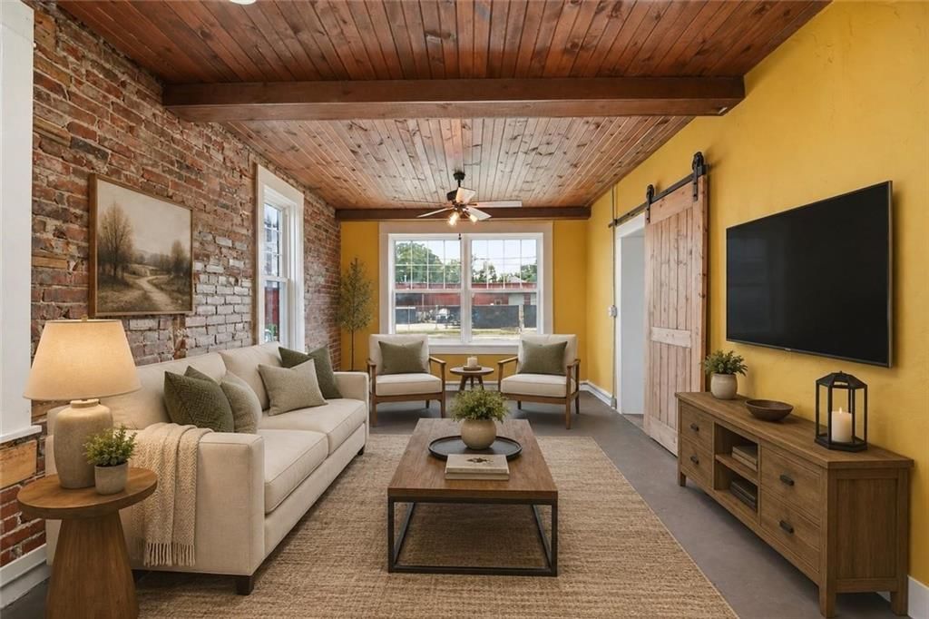 221 W 2nd Street — photo 28