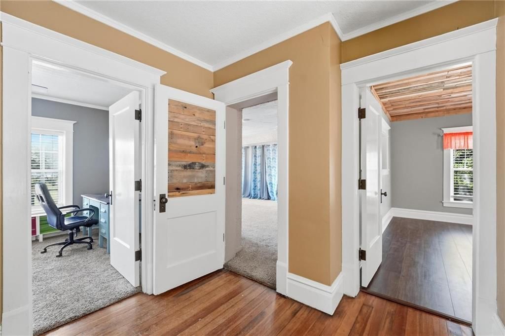 221 W 2nd Street — photo 35