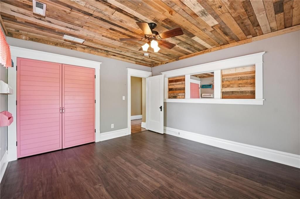 221 W 2nd Street — photo 38