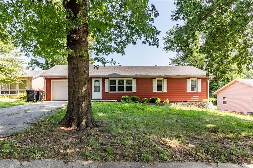 403 Benjamin Drive, Warrensburg, MO