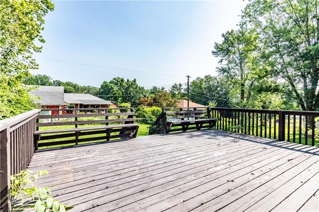 403 Benjamin Drive — photo 9