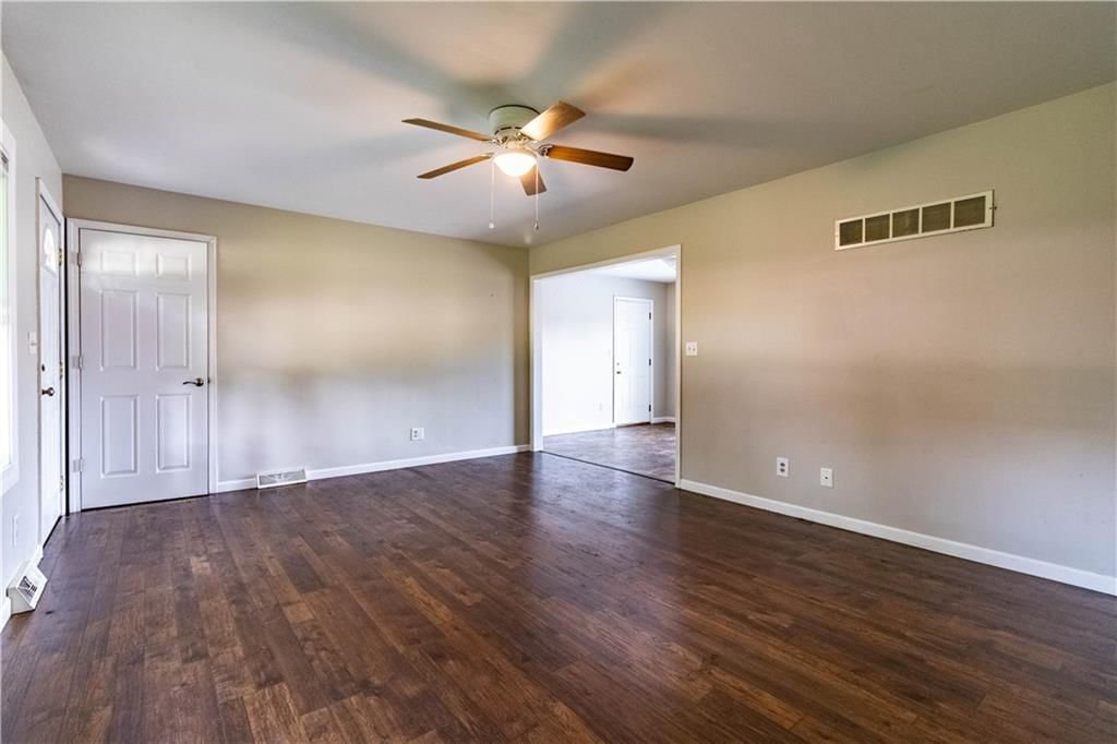403 Benjamin Drive — photo 14