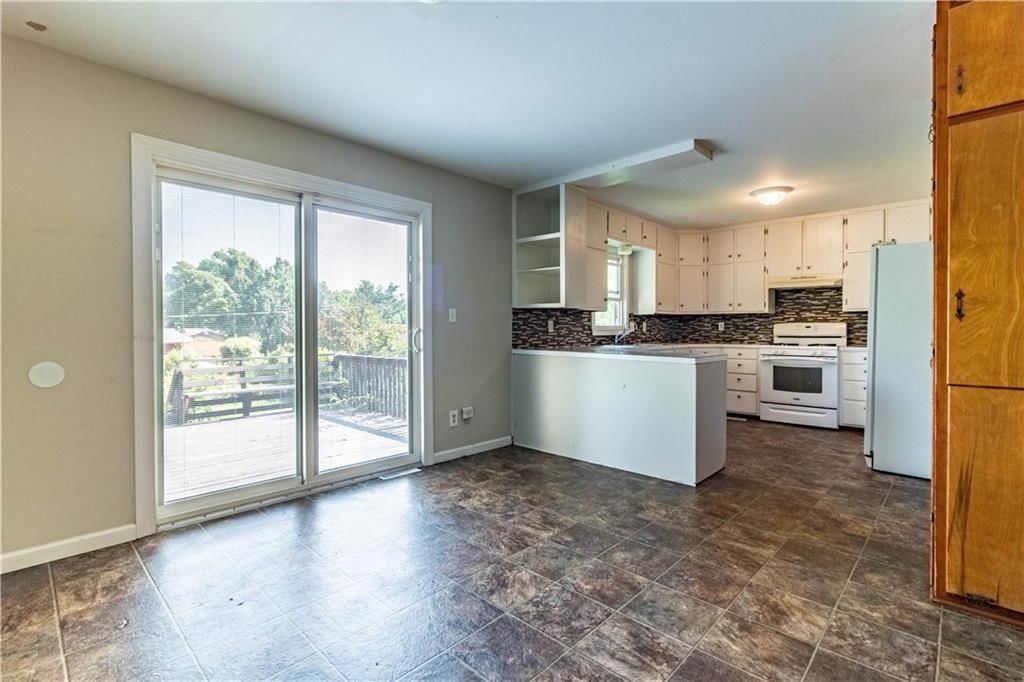 403 Benjamin Drive — photo 16
