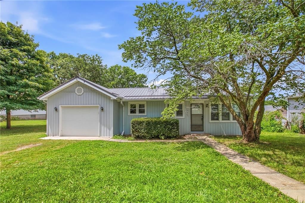 614 Wellington Street, Richmond, MO