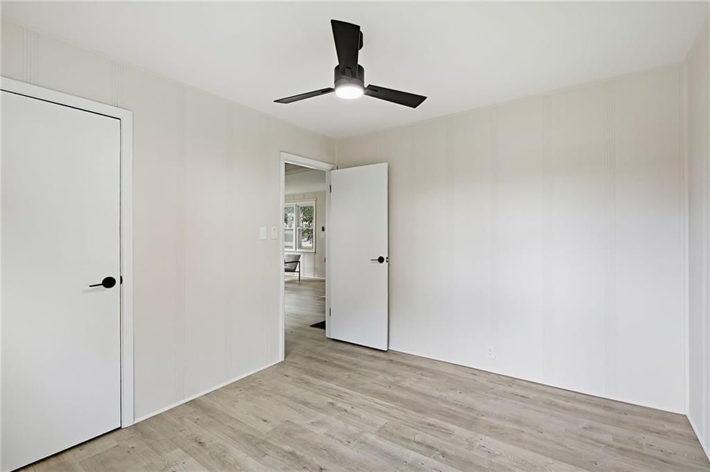 614 Wellington Street — photo 17