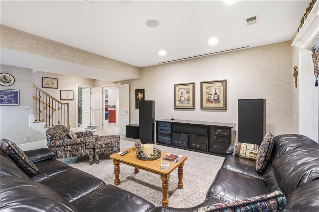 9806 W 125th Terrace — photo 35