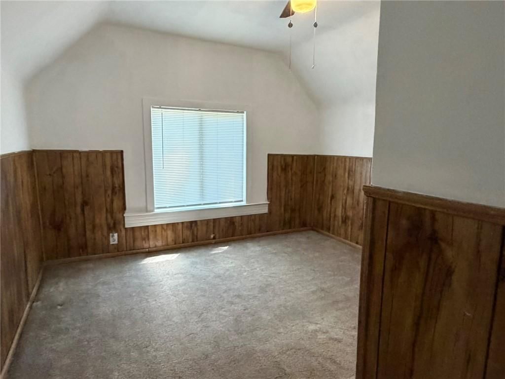 4619 E 8Th Street — photo 5