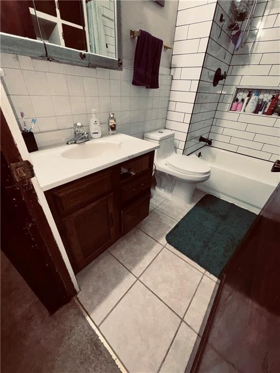 2404 NE 72nd Street — photo 21