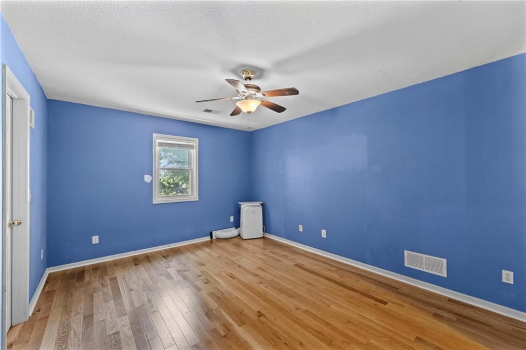 5253 W 215th Street — photo 31