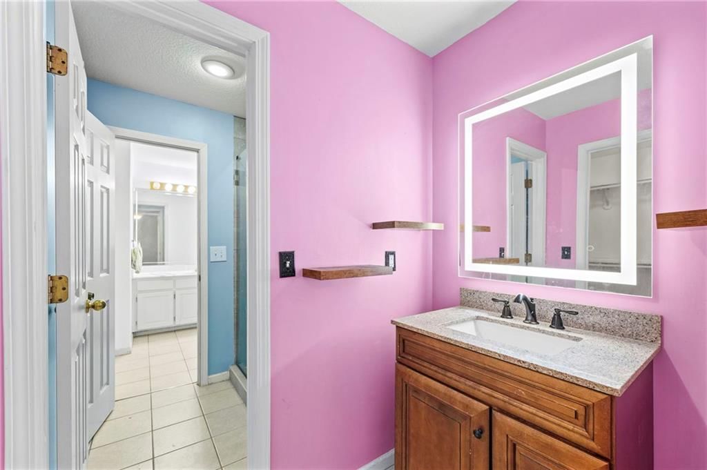 5253 W 215th Street — photo 40