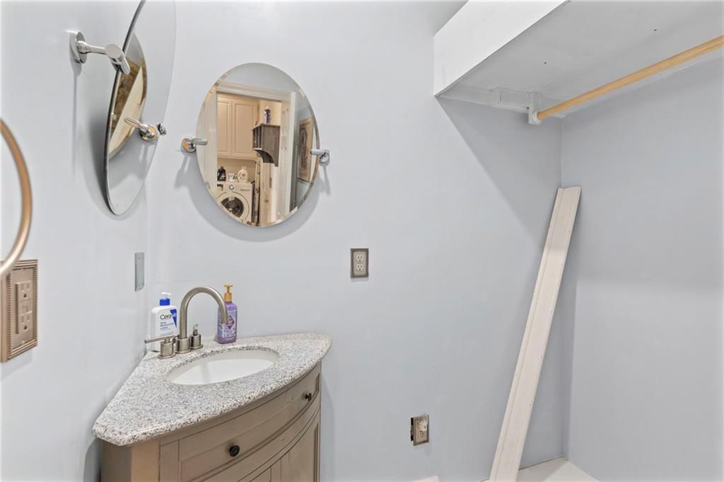 5253 W 215th Street — photo 44